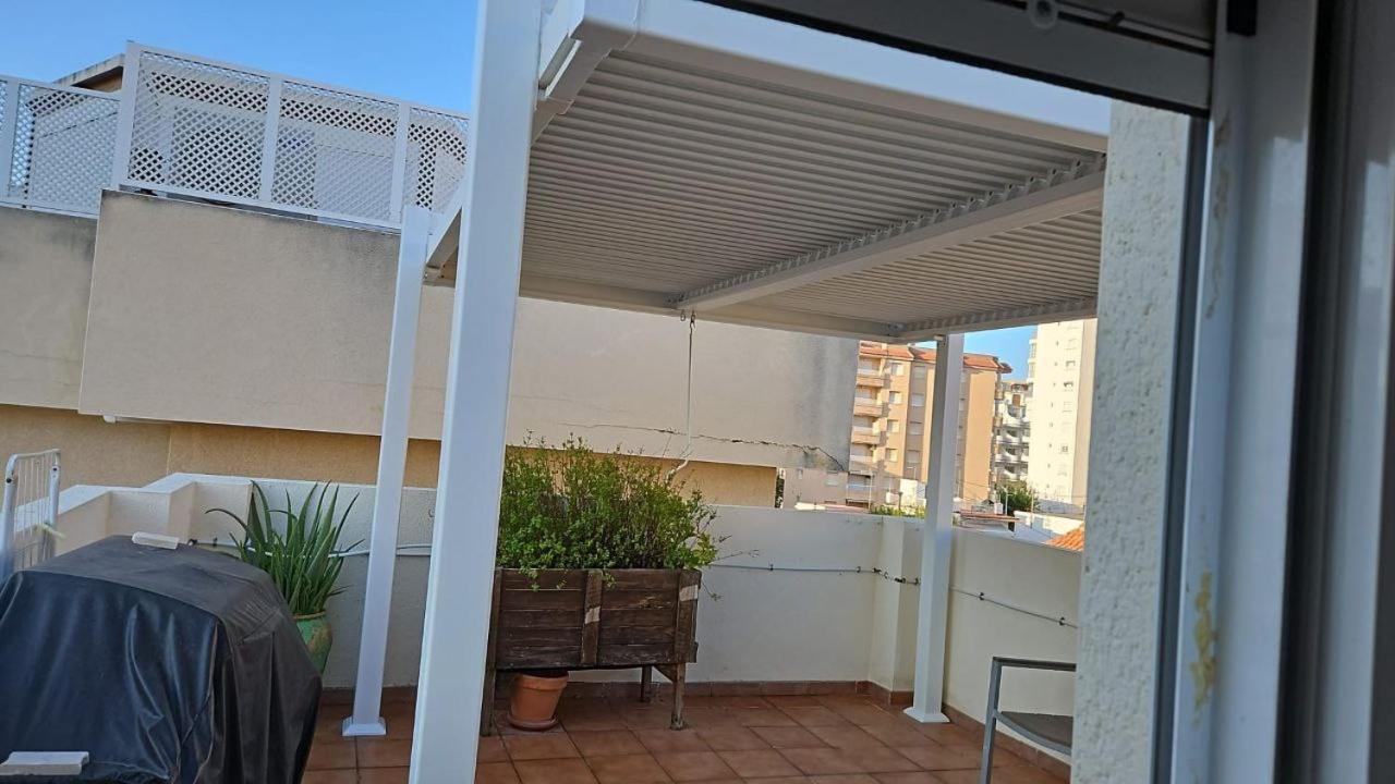 Triplex A 200 Metros De La Playa Apartment Gandia Bagian luar foto